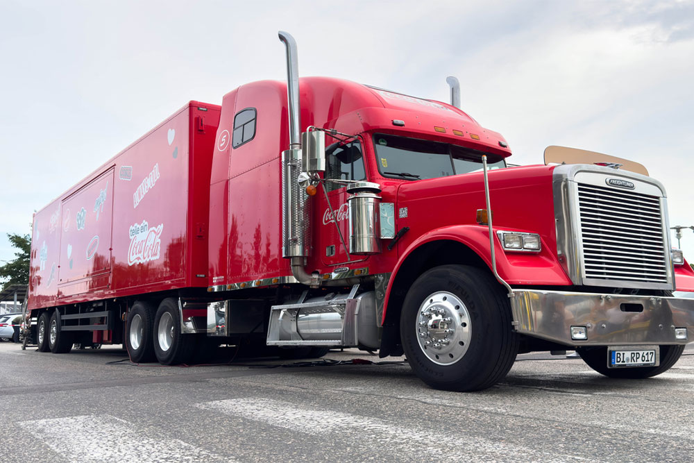 Rear-Ended By A Commercial Truck? Understanding Your Settlement Options